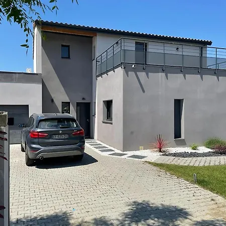 Vila Spacieuse Avec Piscine A - 150 M² Deyme