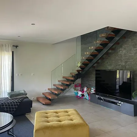 Vila Spacieuse Avec Piscine A - 150 M² Deyme